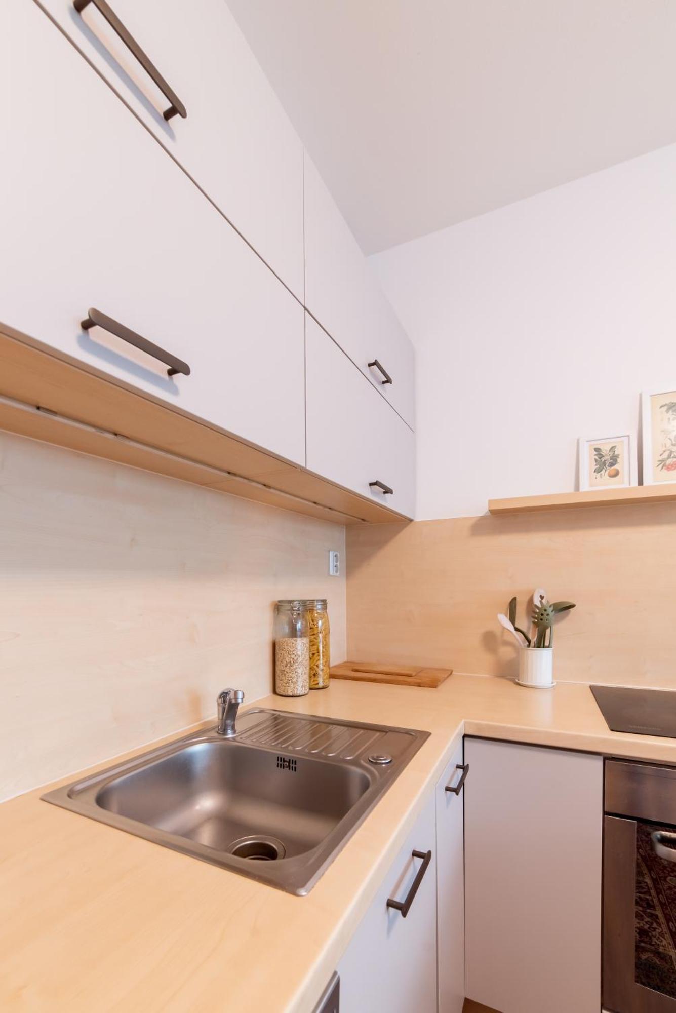Grape Apartment *