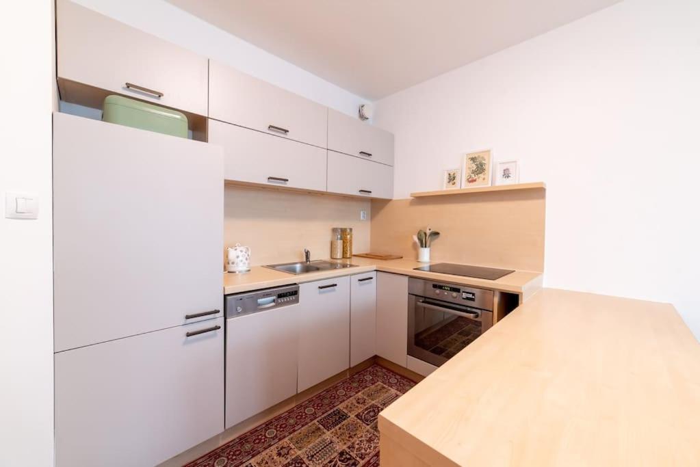 Grape Apartman *
